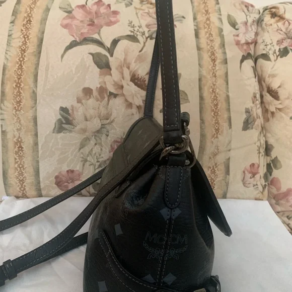 MCM Black Crossbody Bag with Monogram - Picture 4 of 16